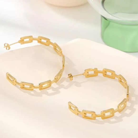💛18K gold plated chain stud earrings - Picture 4 of 8